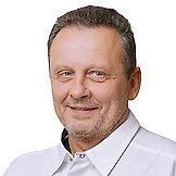 Врач Ивах Евгений Николаевич